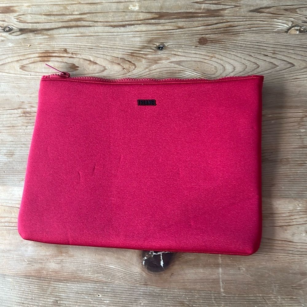 TRIANGL NEOPRENE Swim Travel or Makeup Bag RUBY SPARKLE NEW